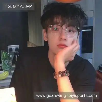 经裙瀚